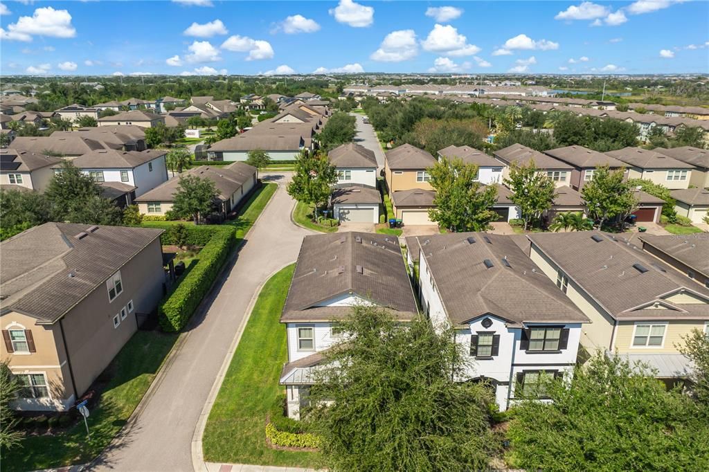 Activo con contrato: $500,000 (3 camas, 2 baños, 1986 Pies cuadrados)