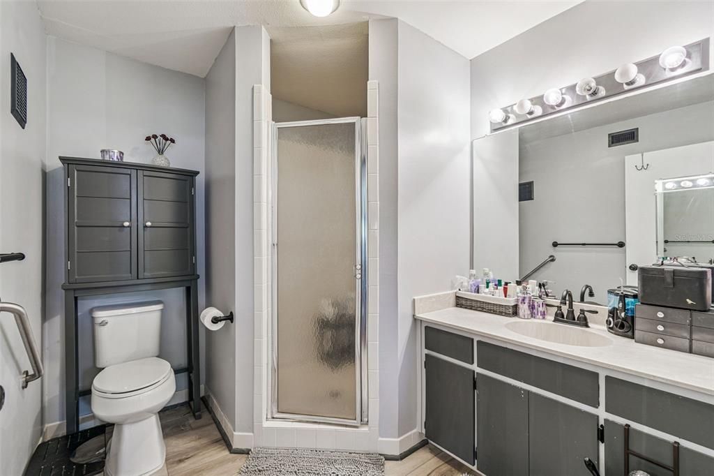 待售: $289,500 (2 贝兹, 2 浴室, 1680 平方英尺)