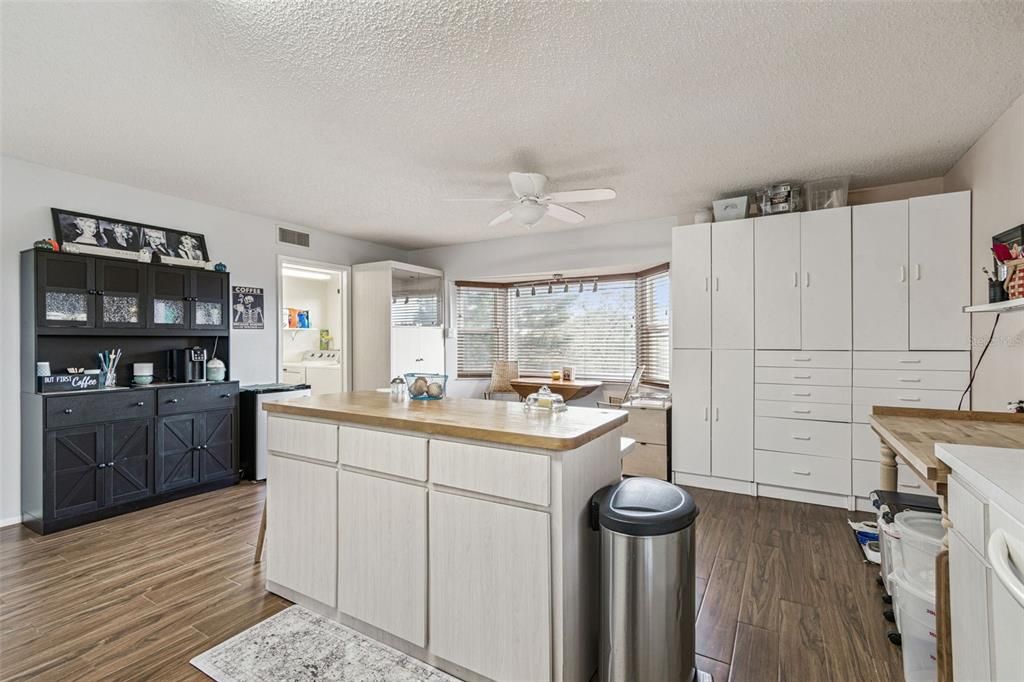 待售: $289,500 (2 贝兹, 2 浴室, 1680 平方英尺)