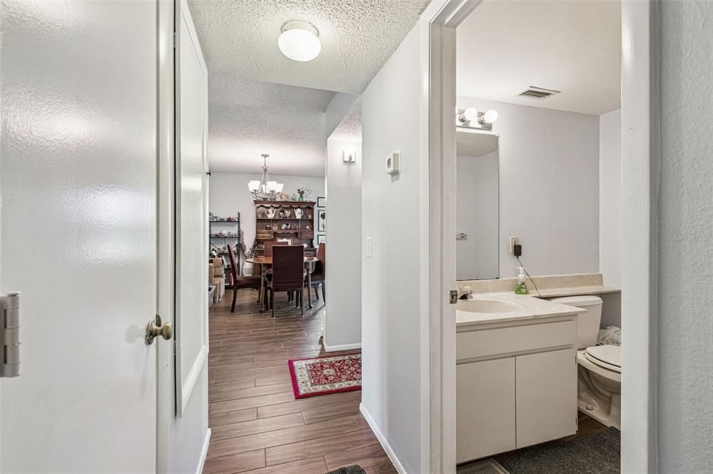 待售: $289,500 (2 贝兹, 2 浴室, 1680 平方英尺)