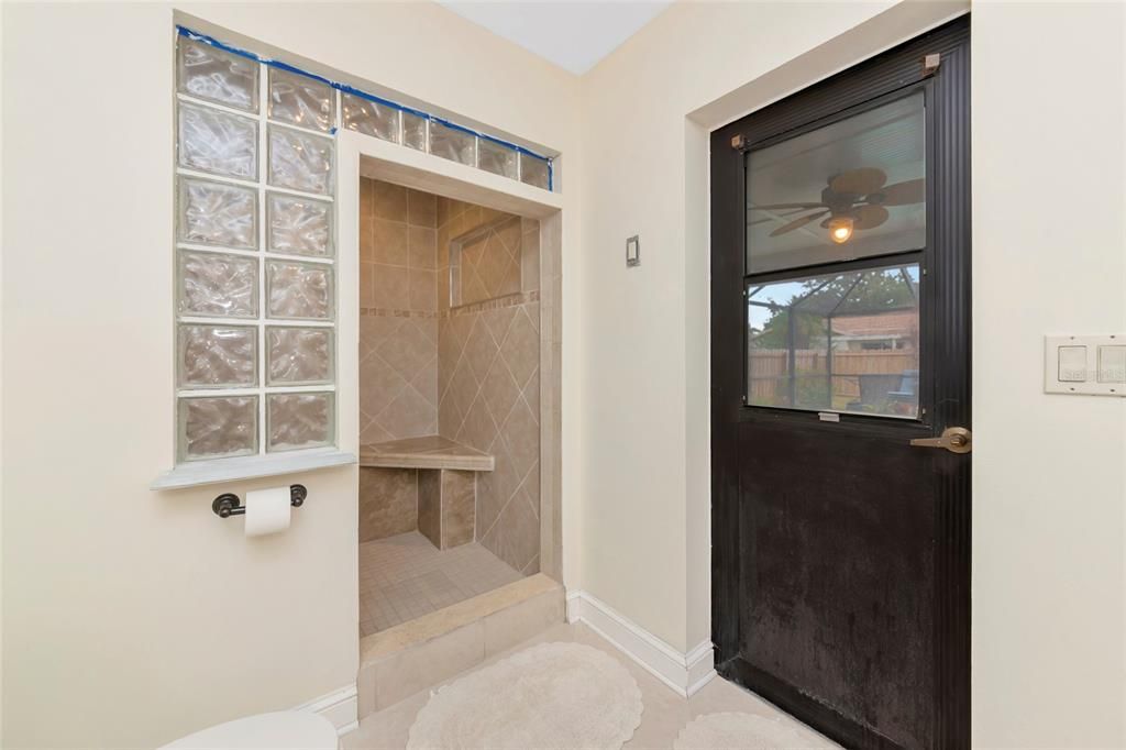 Active With Contract: $525,000 (3 beds, 3 baths, 2085 Square Feet)