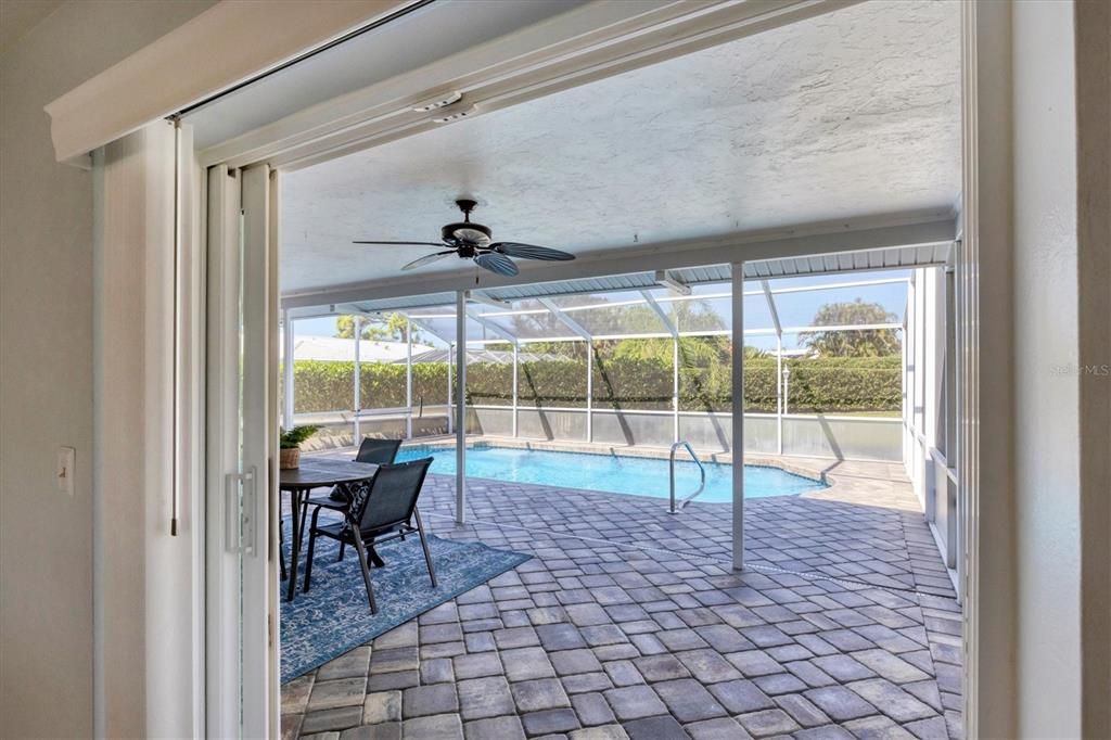 For Sale: $469,000 (3 beds, 2 baths, 1744 Square Feet)