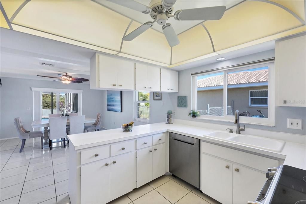 For Sale: $469,000 (3 beds, 2 baths, 1744 Square Feet)