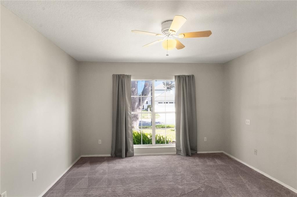 合同活跃: $370,000 (3 贝兹, 2 浴室, 1500 平方英尺)