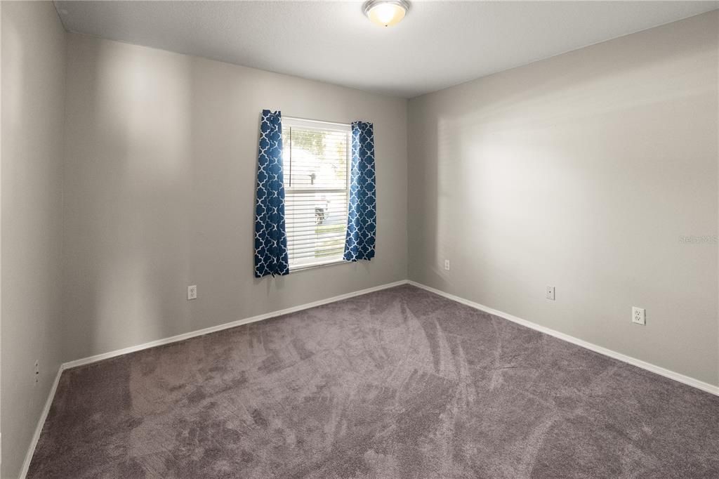 合同活跃: $370,000 (3 贝兹, 2 浴室, 1500 平方英尺)