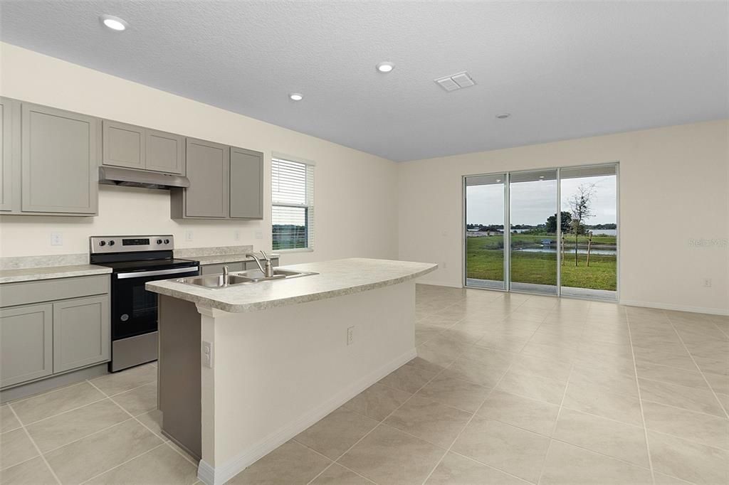 待售: $390,000 (3 贝兹, 2 浴室, 1740 平方英尺)