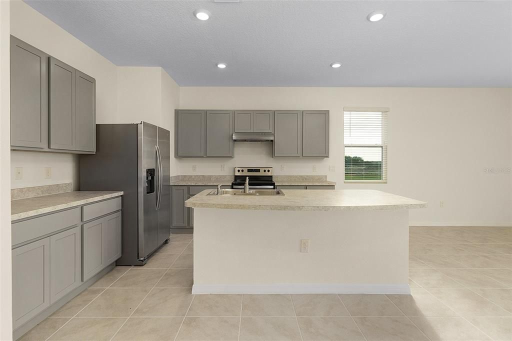 待售: $390,000 (3 贝兹, 2 浴室, 1740 平方英尺)