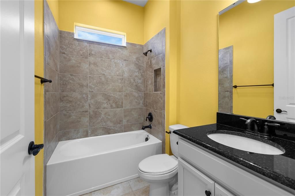 На продажу: $475,000 (3 спален, 3 ванн, 2318 Квадратных фут)