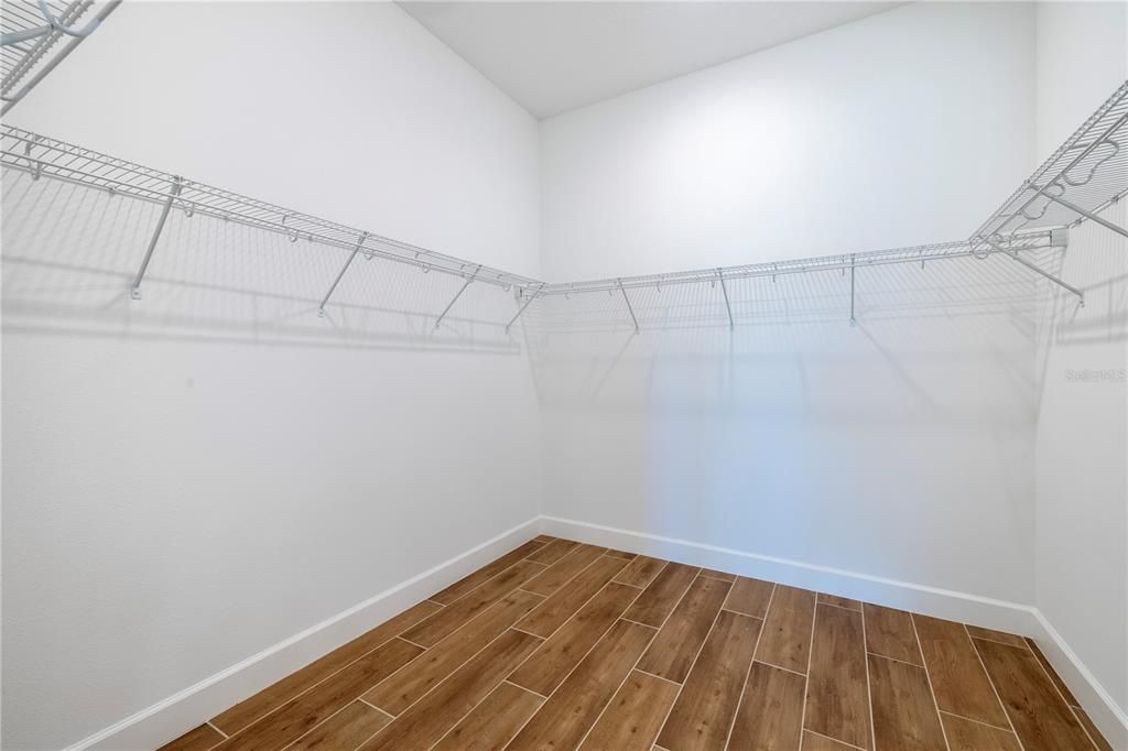 На продажу: $475,000 (3 спален, 3 ванн, 2318 Квадратных фут)