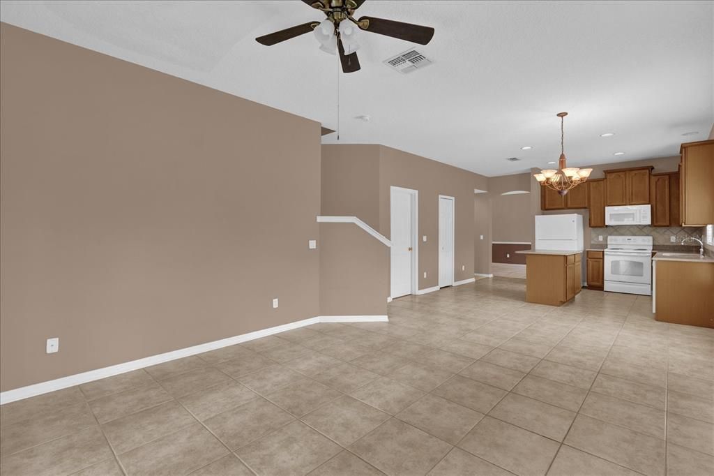 For Rent: $3,000 (4 beds, 3 baths, 2419 Square Feet)