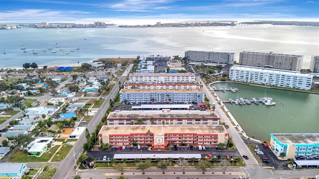 На продажу: $140,000 (2 спален, 1 ванн, 1120 Квадратных фут)