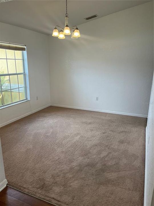 待售: $329,000 (3 贝兹, 2 浴室, 1870 平方英尺)