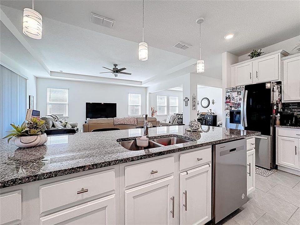 Active With Contract: $500,000 (4 beds, 3 baths, 2841 Square Feet)