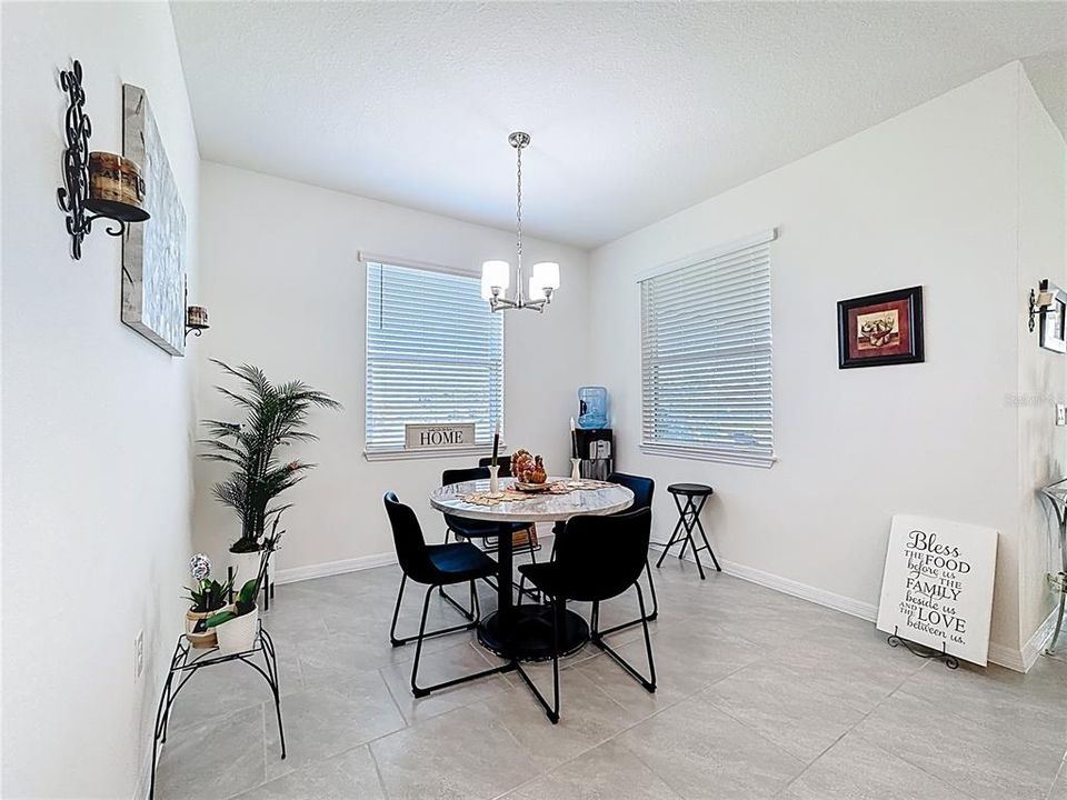 Active With Contract: $500,000 (4 beds, 3 baths, 2841 Square Feet)