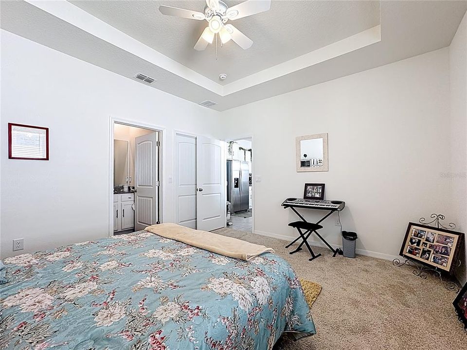 Active With Contract: $500,000 (4 beds, 3 baths, 2841 Square Feet)