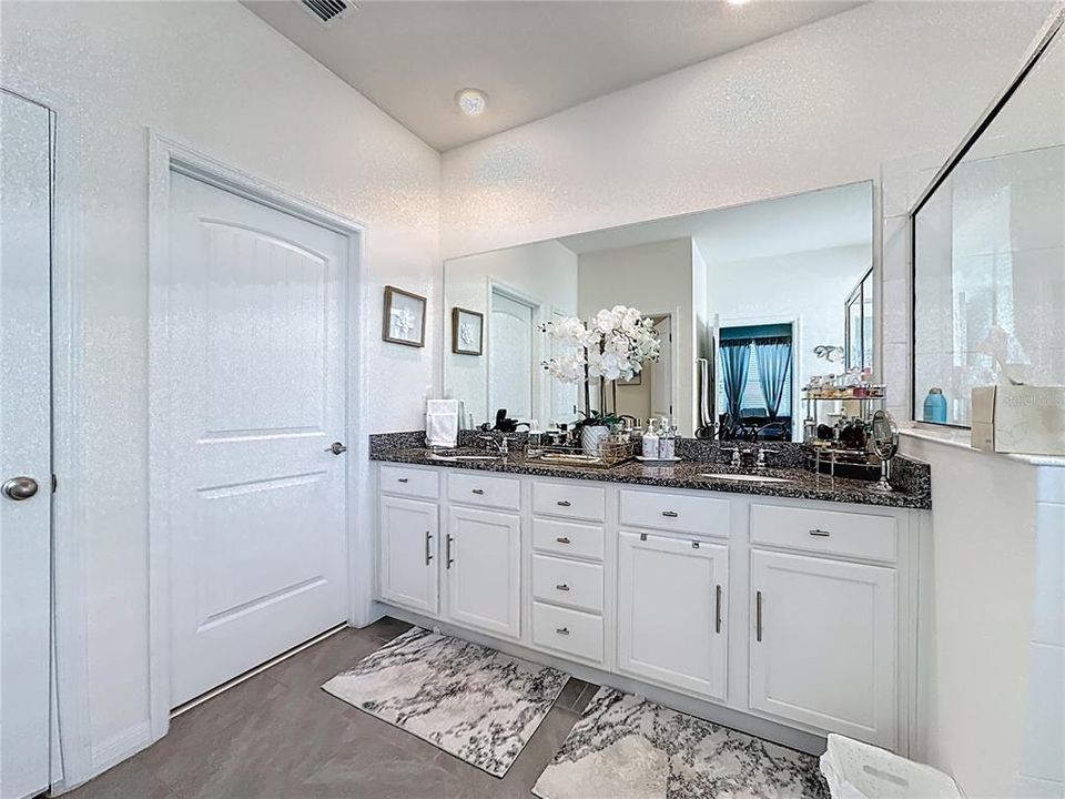 Active With Contract: $500,000 (4 beds, 3 baths, 2841 Square Feet)