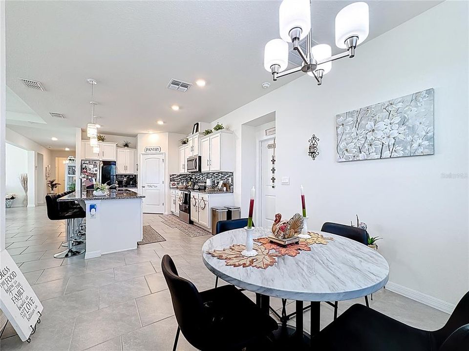 Active With Contract: $500,000 (4 beds, 3 baths, 2841 Square Feet)