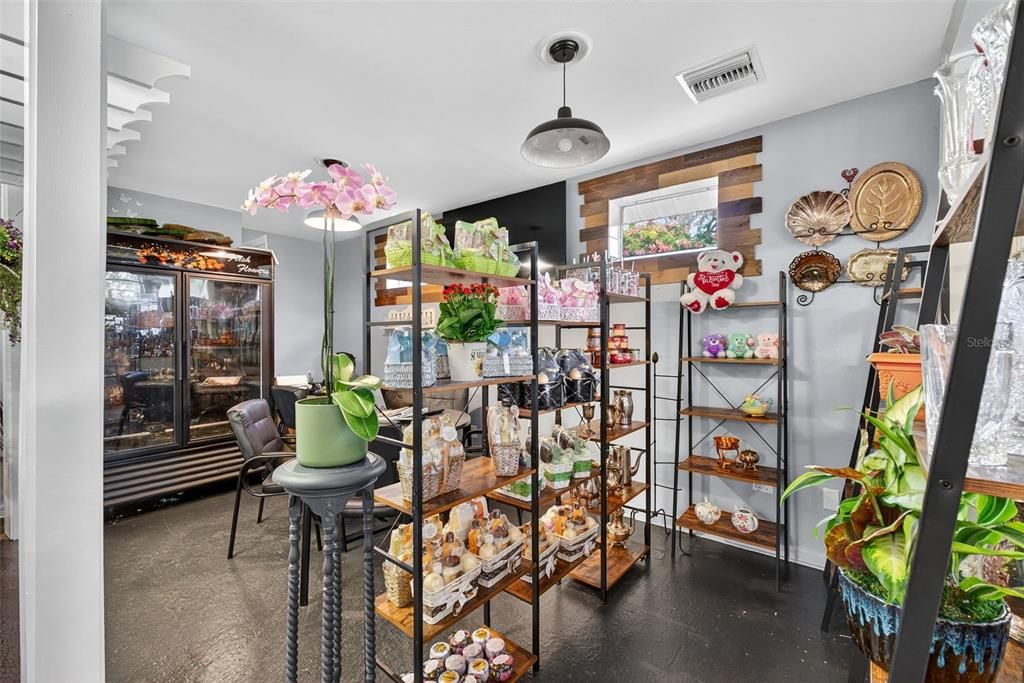 На продажу: $375,000 (0 спален, 0 ванн, 1734 Квадратных фут)