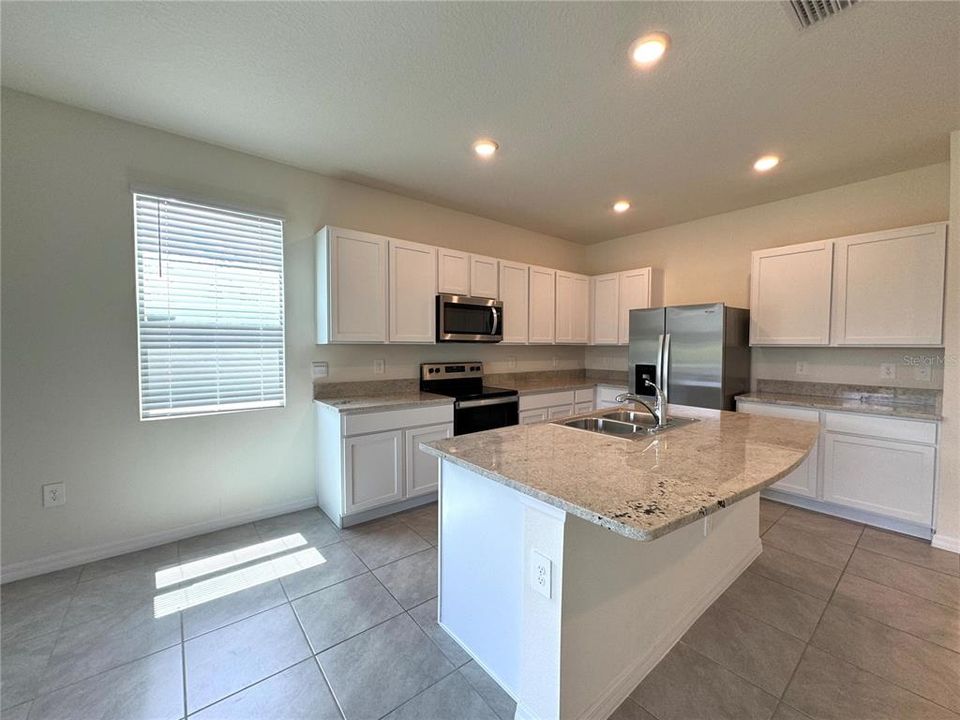 出租: $2,650 (3 贝兹, 2 浴室, 1819 平方英尺)