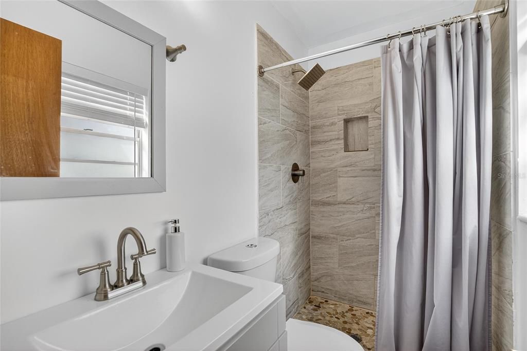 待售: $400,000 (3 贝兹, 2 浴室, 1320 平方英尺)