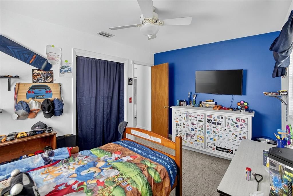 待售: $400,000 (3 贝兹, 2 浴室, 1320 平方英尺)