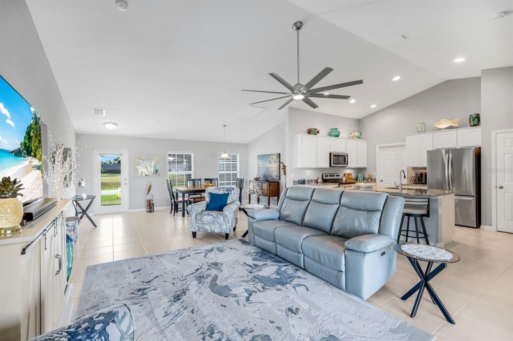 For Sale: $369,500 (4 beds, 2 baths, 1839 Square Feet)