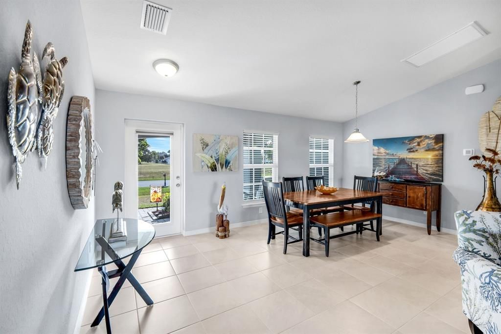 For Sale: $369,500 (4 beds, 2 baths, 1839 Square Feet)