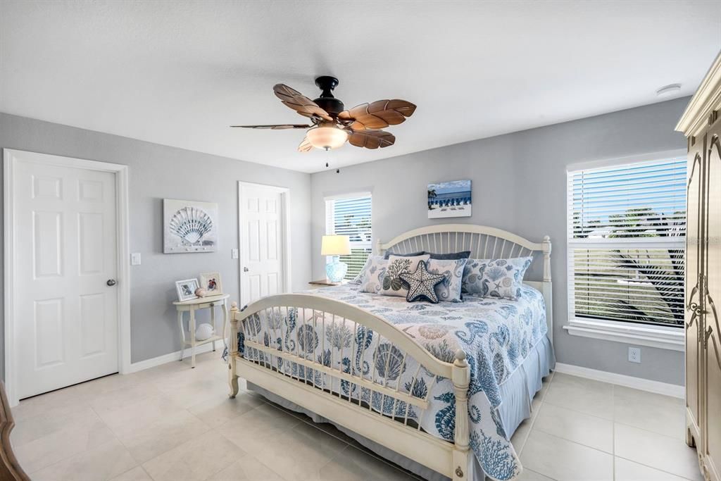 For Sale: $369,500 (4 beds, 2 baths, 1839 Square Feet)