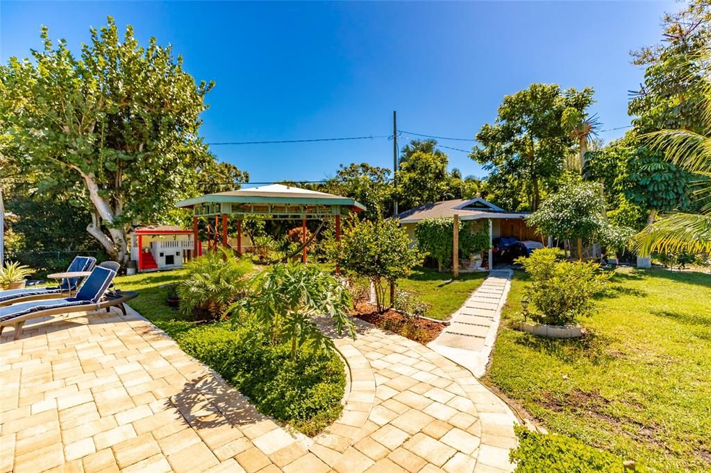 На продажу: $429,000 (4 спален, 2 ванн, 1767 Квадратных фут)