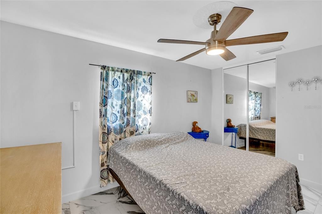 На продажу: $429,000 (4 спален, 2 ванн, 1767 Квадратных фут)