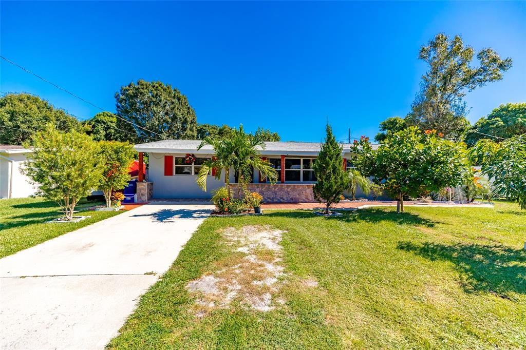 На продажу: $429,000 (4 спален, 2 ванн, 1767 Квадратных фут)