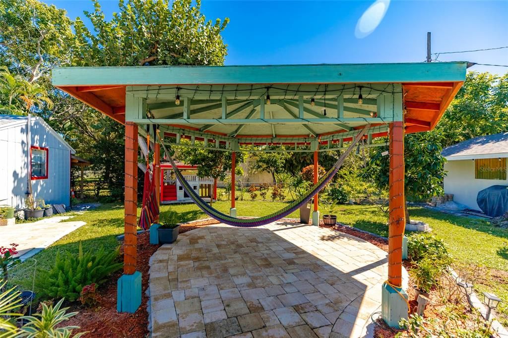 На продажу: $429,000 (4 спален, 2 ванн, 1767 Квадратных фут)