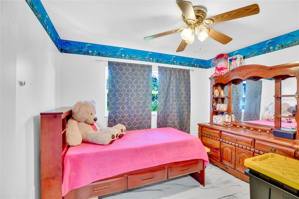 На продажу: $429,000 (4 спален, 2 ванн, 1767 Квадратных фут)