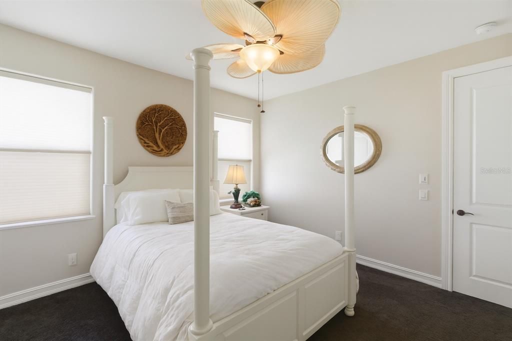 На продажу: $849,000 (3 спален, 3 ванн, 2336 Квадратных фут)