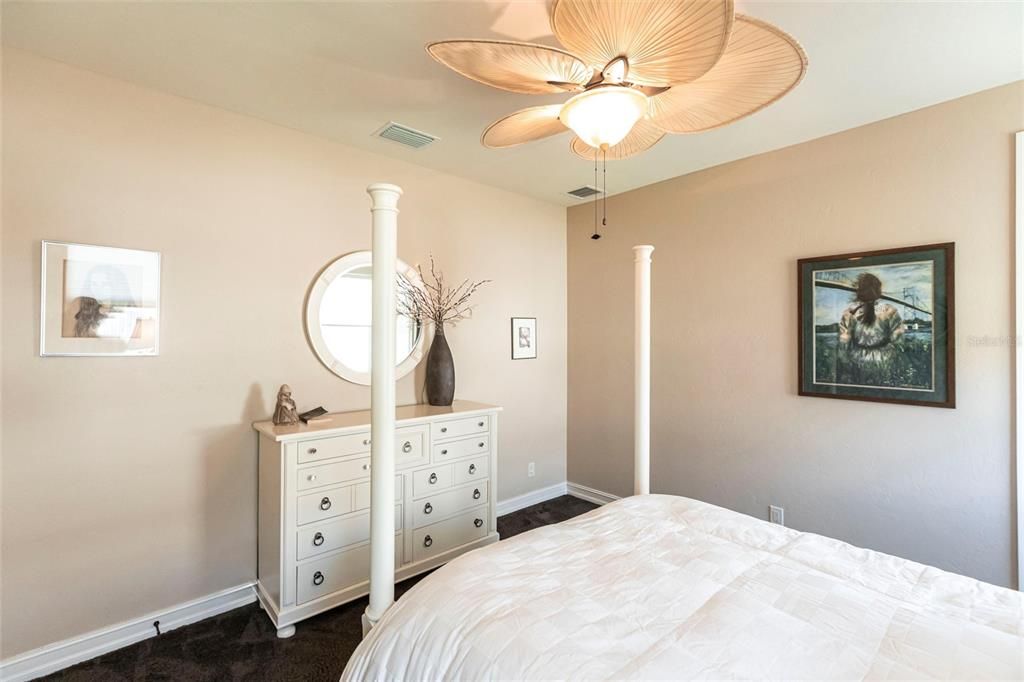 На продажу: $849,000 (3 спален, 3 ванн, 2336 Квадратных фут)