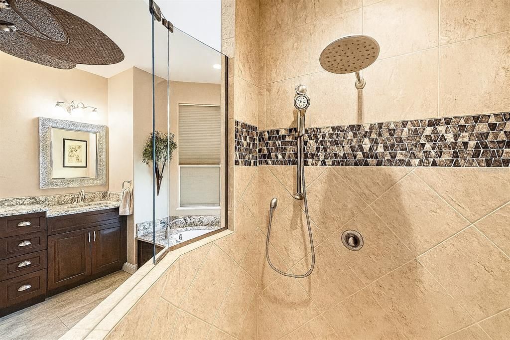 На продажу: $849,000 (3 спален, 3 ванн, 2336 Квадратных фут)