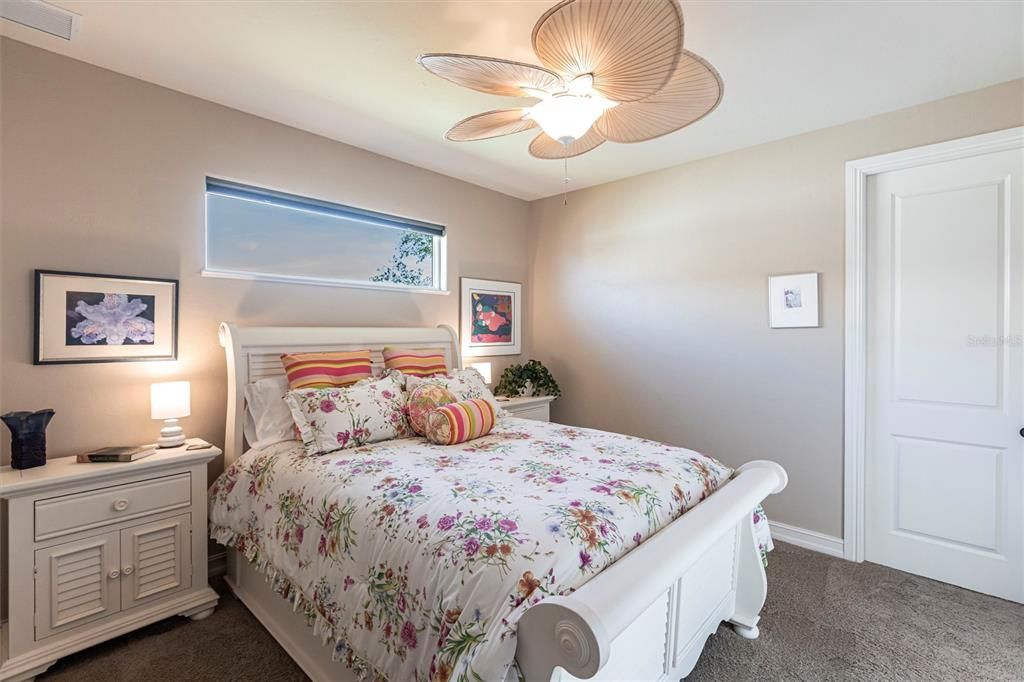 На продажу: $849,000 (3 спален, 3 ванн, 2336 Квадратных фут)