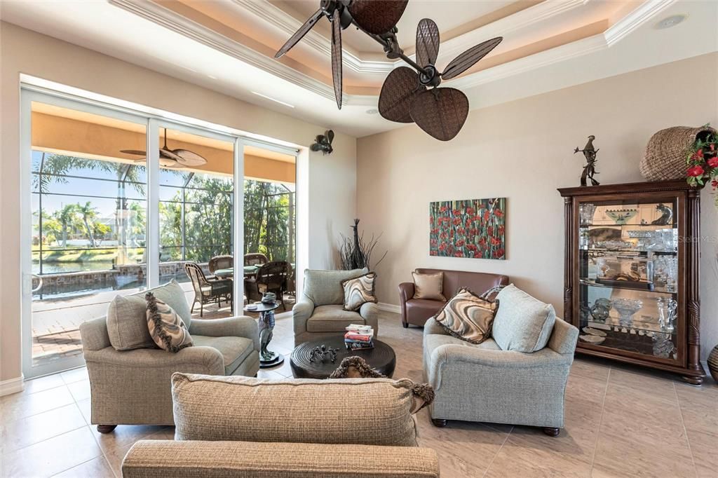 На продажу: $849,000 (3 спален, 3 ванн, 2336 Квадратных фут)