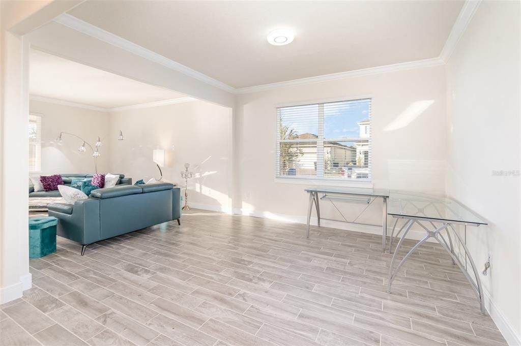 For Sale: $715,000 (5 beds, 4 baths, 3443 Square Feet)