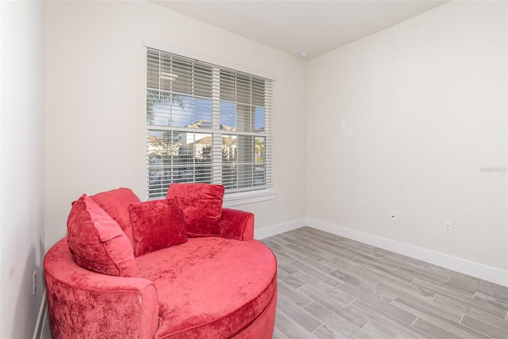 For Sale: $715,000 (5 beds, 4 baths, 3443 Square Feet)