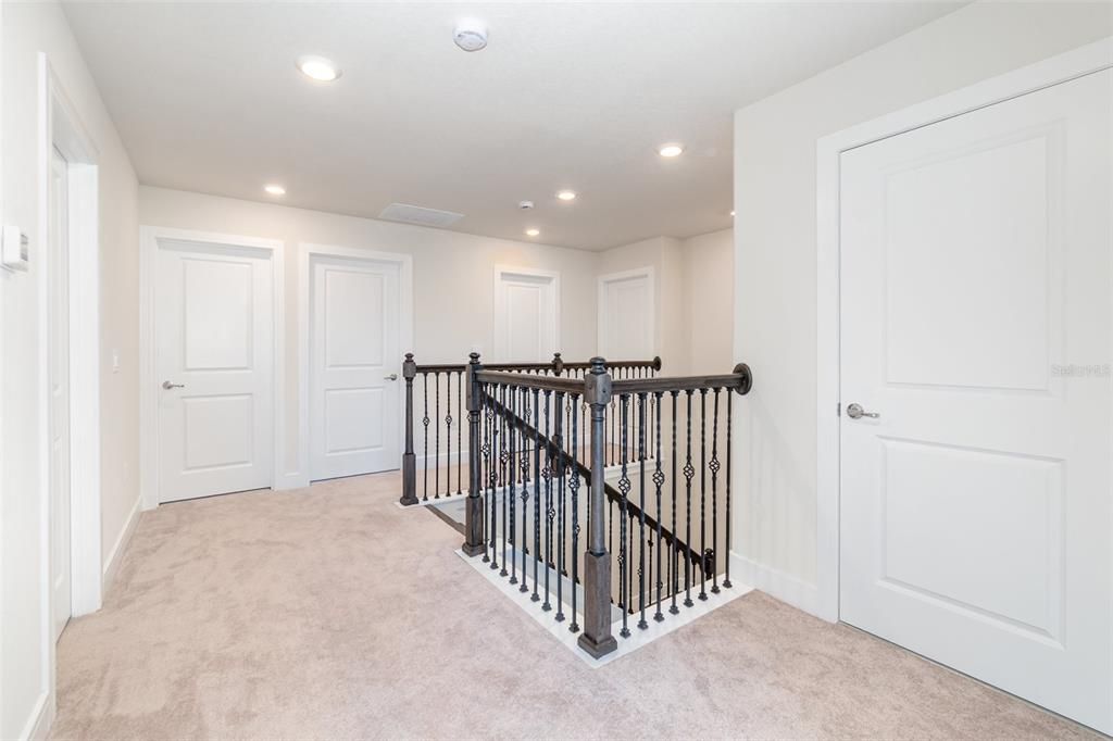 For Sale: $715,000 (5 beds, 4 baths, 3443 Square Feet)