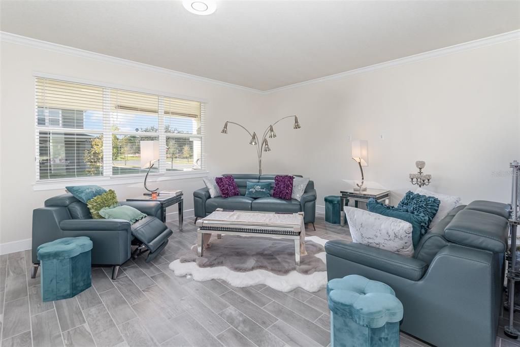 For Sale: $715,000 (5 beds, 4 baths, 3443 Square Feet)