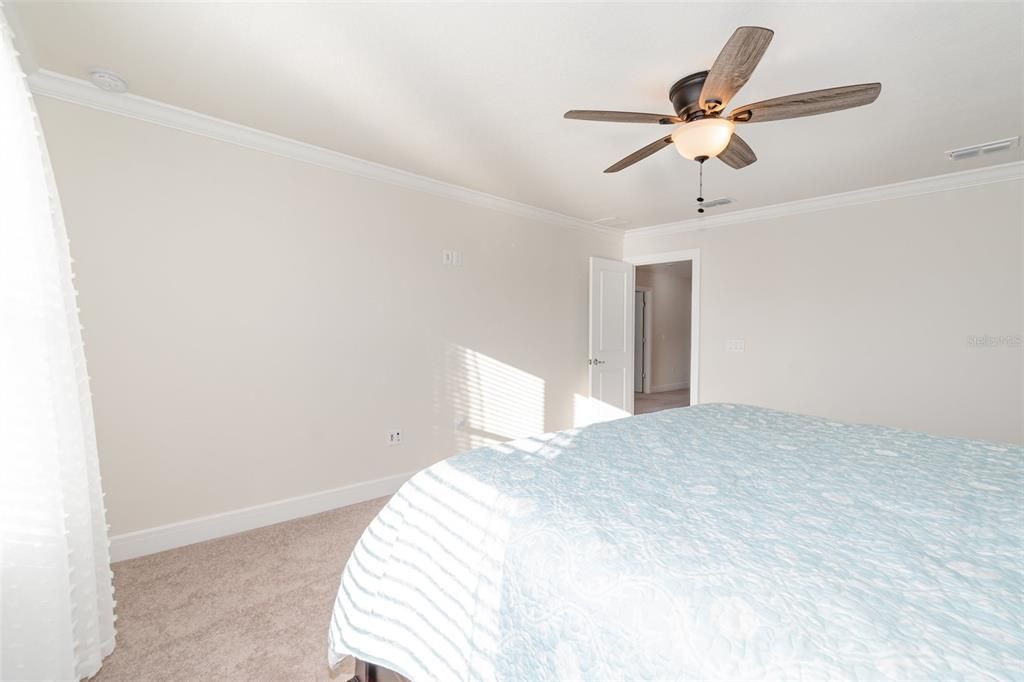 For Sale: $715,000 (5 beds, 4 baths, 3443 Square Feet)