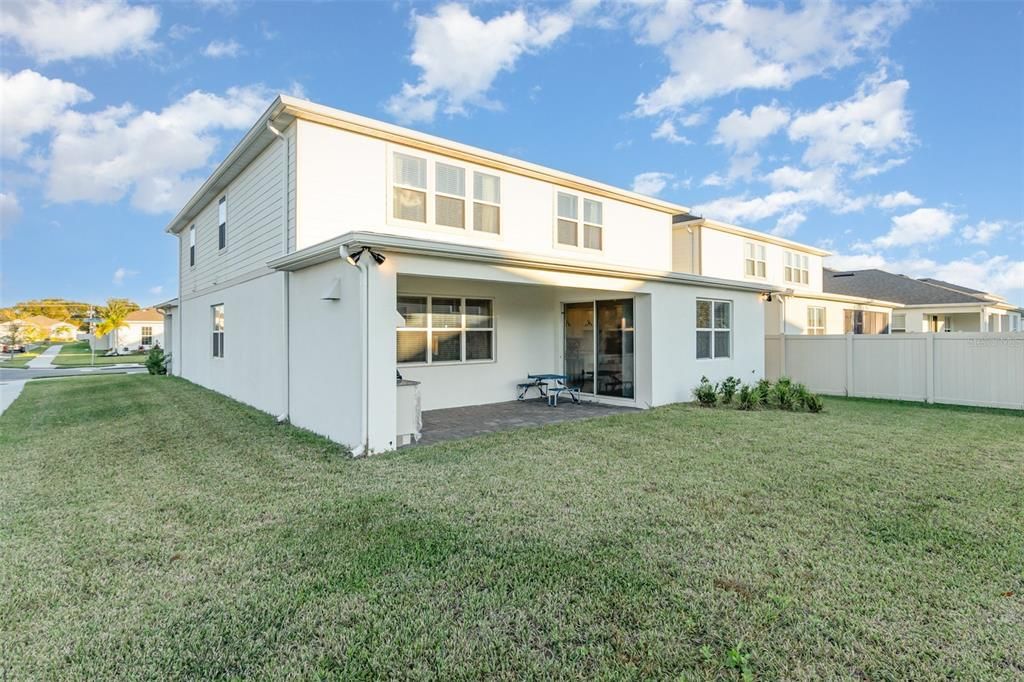 For Sale: $715,000 (5 beds, 4 baths, 3443 Square Feet)