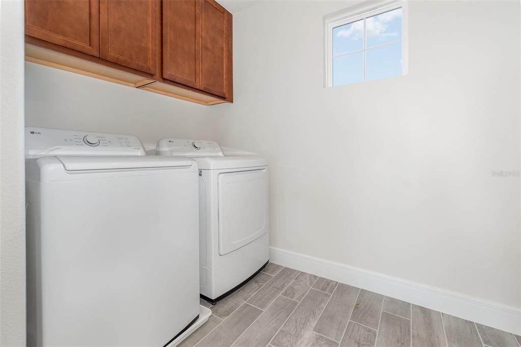 For Sale: $715,000 (5 beds, 4 baths, 3443 Square Feet)