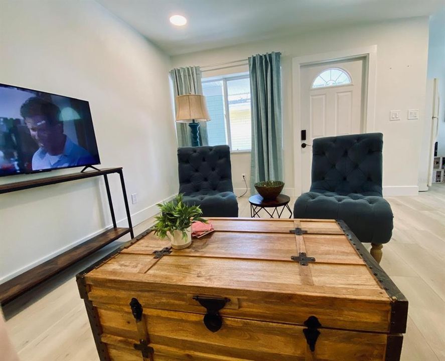 For Sale: $725,000 (6 beds, 0 baths, 1844 Square Feet)