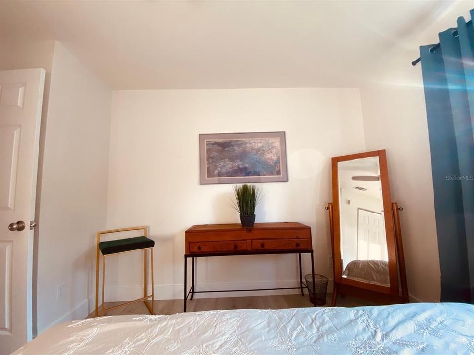 For Sale: $725,000 (6 beds, 0 baths, 1844 Square Feet)