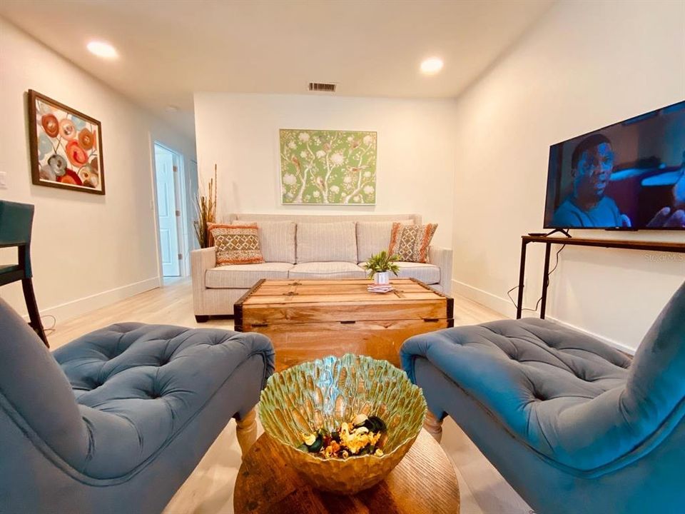 For Sale: $725,000 (6 beds, 0 baths, 1844 Square Feet)