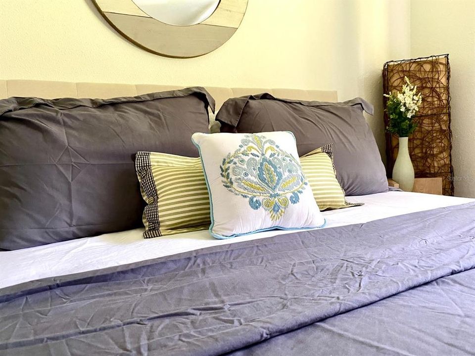 For Sale: $725,000 (6 beds, 0 baths, 1844 Square Feet)