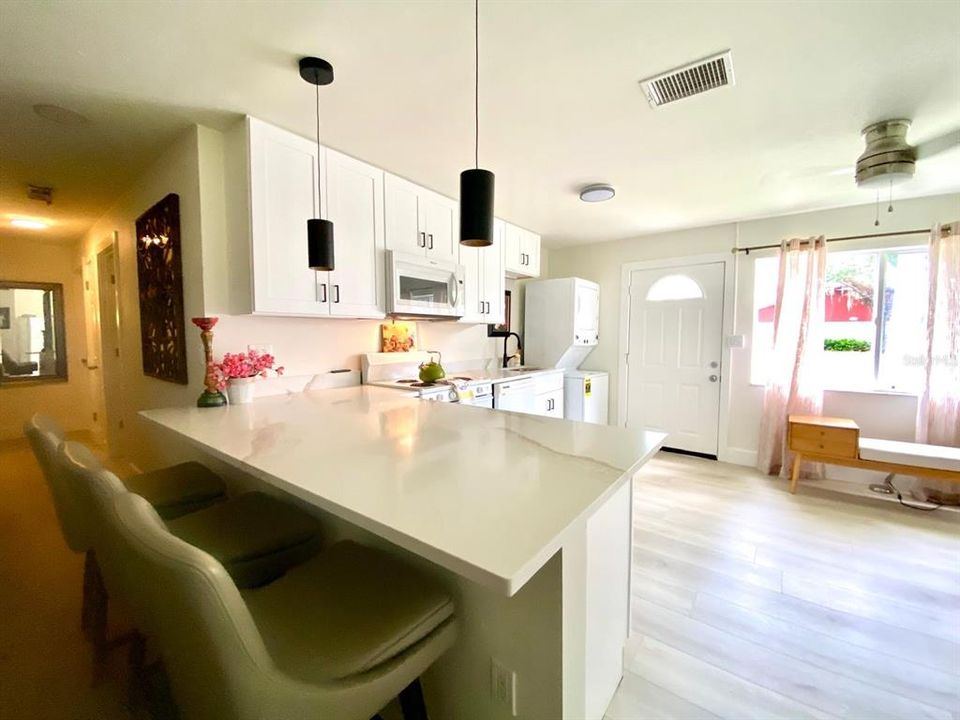 For Sale: $725,000 (6 beds, 0 baths, 1844 Square Feet)